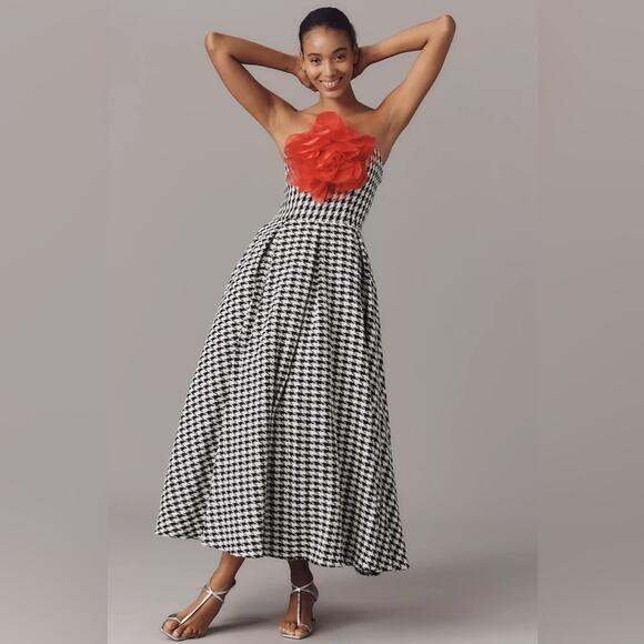 Mac Duggal Dresses & Skirts - Mac Duggal Strapless 3D Flower Bouclé A-Line Midi Dress